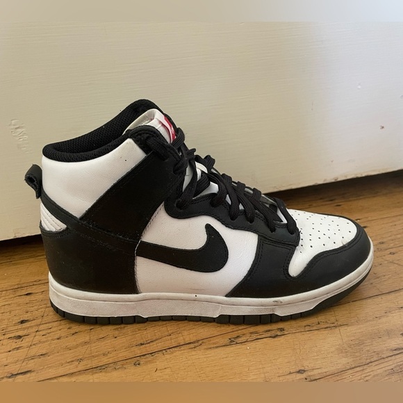 Nike panda Black and White High-Top Sneakers - Picture 2 of 11
